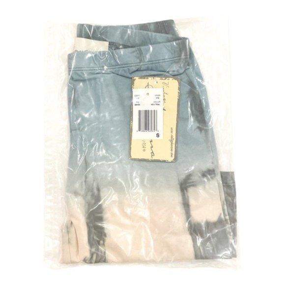 VINTAGE HAVANA Womens Biker Shorts NWT - Size Small - Picture 3 of 4